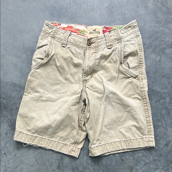 Hollister cargo shorts size 28 - Picture 1 of 7